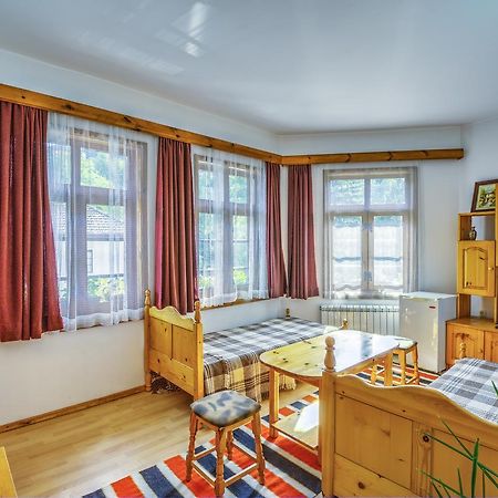 Hotel Kalina Shiroka Luka  Luaran gambar