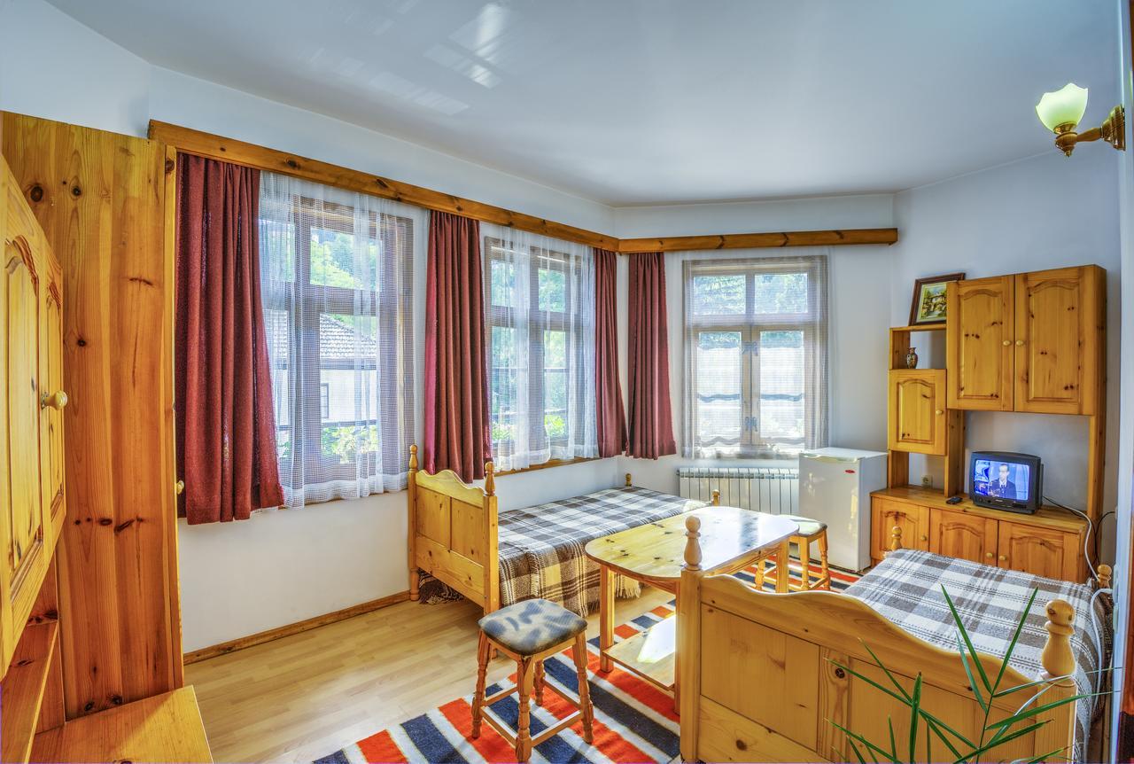 Hotel Kalina Shiroka Luka  Luaran gambar